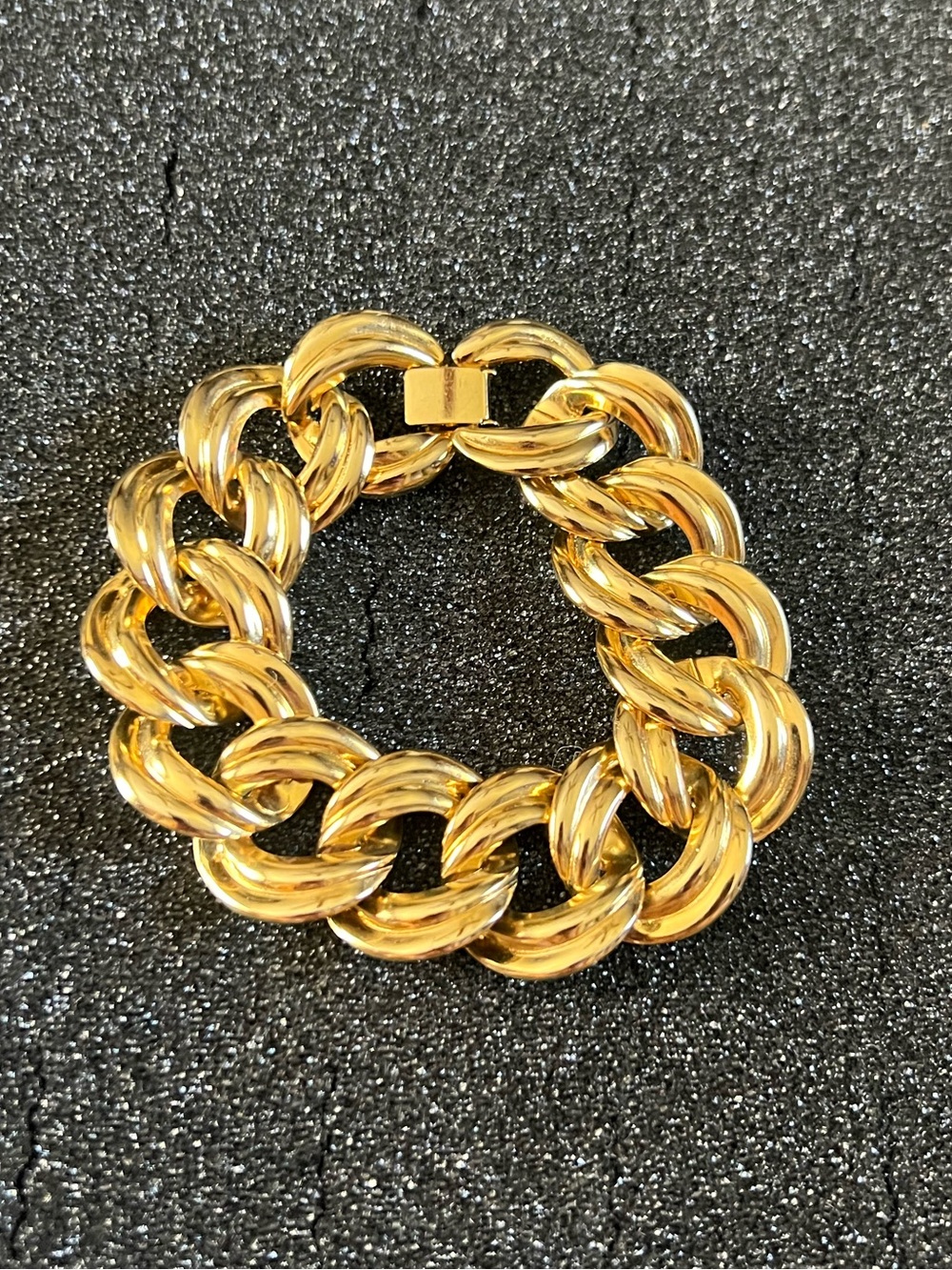 Vintage Gold Tone Wide Curb Link Chain Bracelet